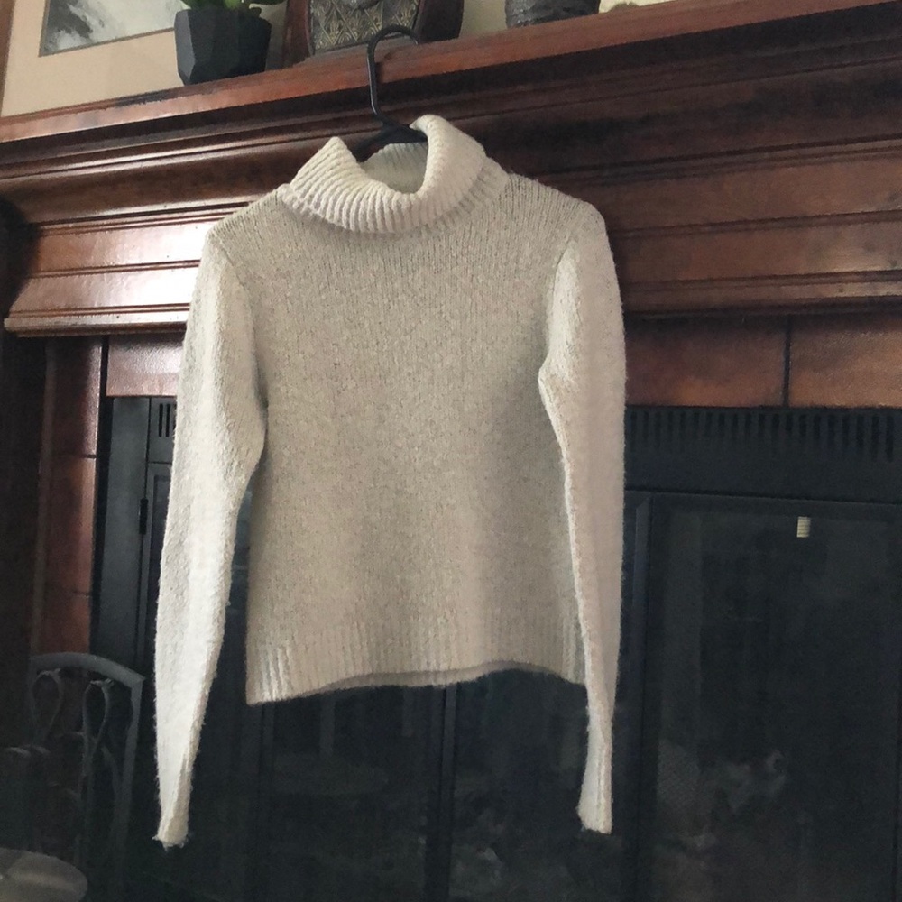 Brandy Melville Sweater